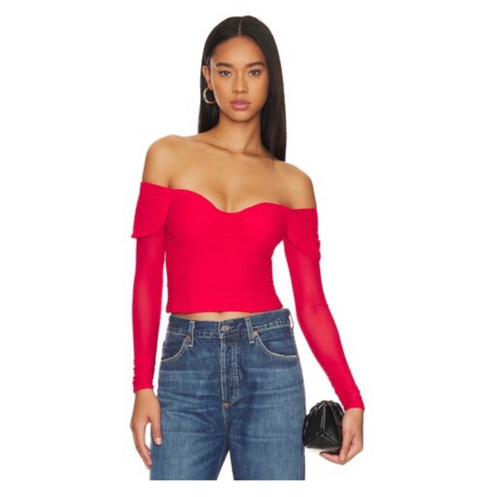 Constance Top in Cherry Red
MAJORELLE